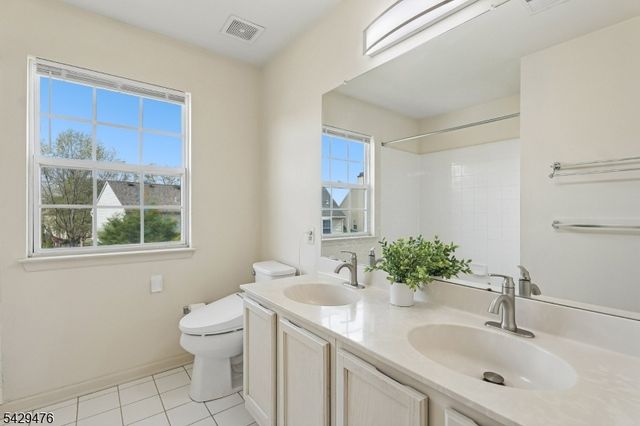 61 Shields Ln, Bridgewater Twp., NJ 08807