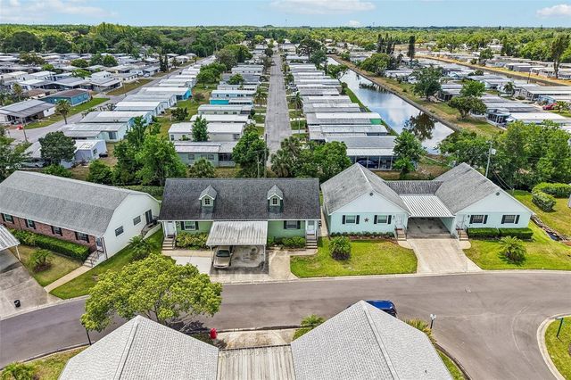 6704 HICKORYWOOD LANE, New Port Richey, FL 34653