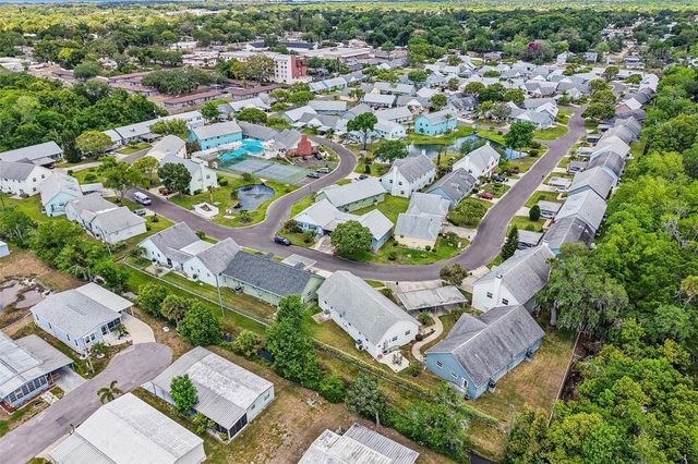 6704 HICKORYWOOD LANE, New Port Richey, FL 34653