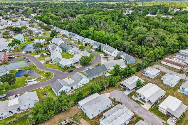 6704 HICKORYWOOD LANE, New Port Richey, FL 34653