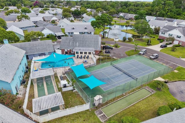 6704 HICKORYWOOD LANE, New Port Richey, FL 34653