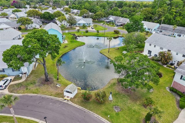 6704 HICKORYWOOD LANE, New Port Richey, FL 34653