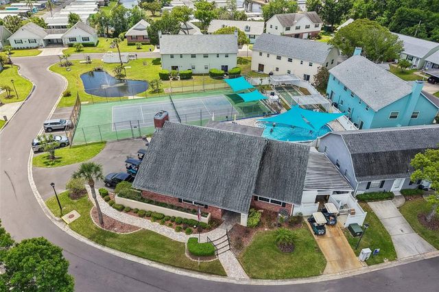 6704 HICKORYWOOD LANE, New Port Richey, FL 34653