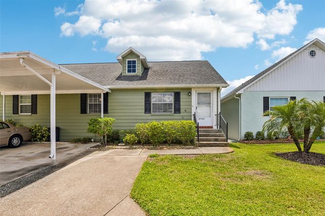 6704 HICKORYWOOD LANE, New Port Richey, FL 34653