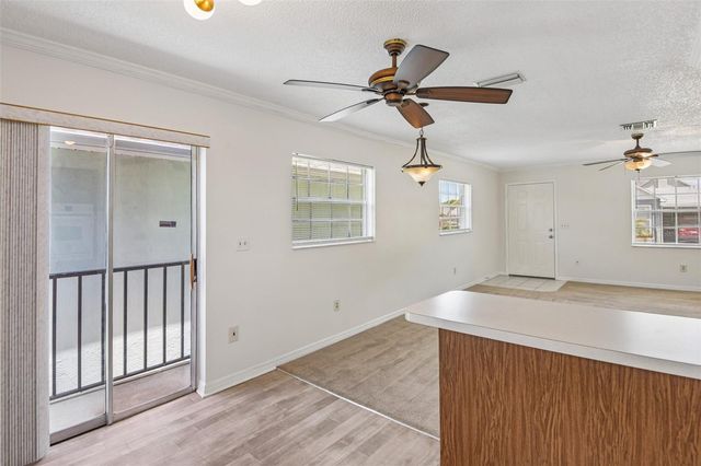 6704 HICKORYWOOD LANE, New Port Richey, FL 34653