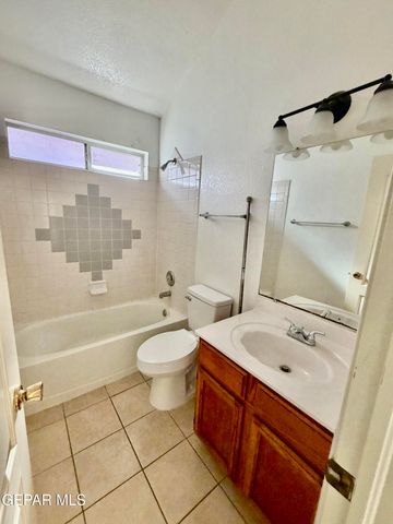 1468 Plaza Verde Drive, El Paso, TX 79912