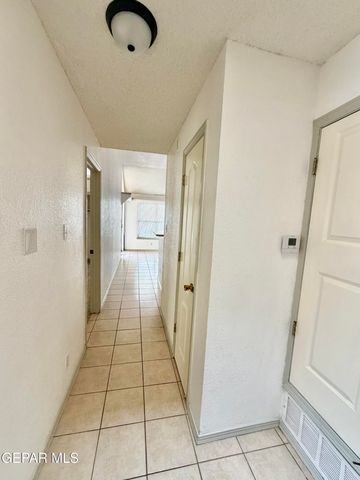 1468 Plaza Verde Drive, El Paso, TX 79912