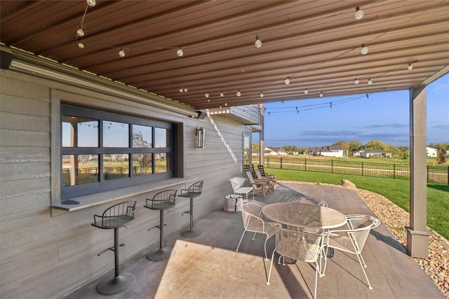 4735 Centennial Boulevard, Urbandale, IA 50323