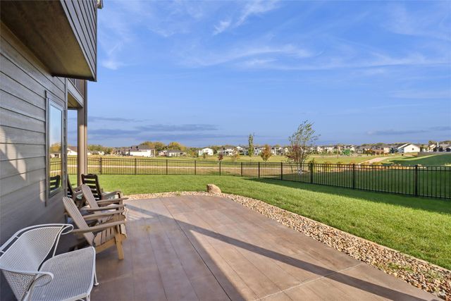 4735 Centennial Boulevard, Urbandale, IA 50323