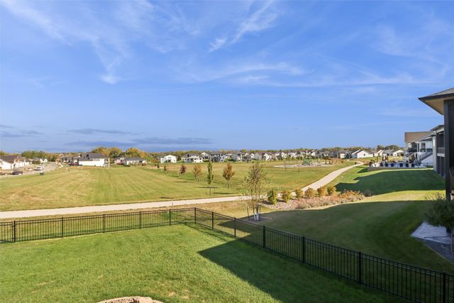 4735 Centennial Boulevard, Urbandale, IA 50323