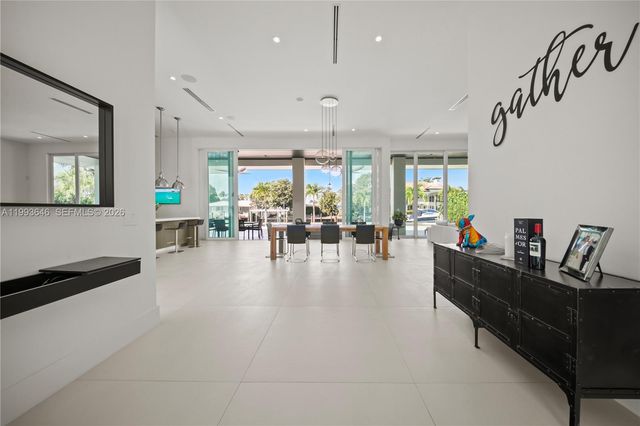 2815 NE 26th Place, Fort Lauderdale, FL 33306