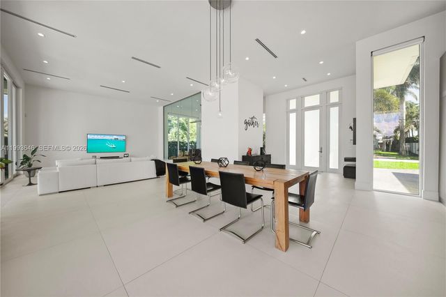 2815 NE 26th Place, Fort Lauderdale, FL 33306