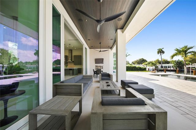 2815 NE 26th Place, Fort Lauderdale, FL 33306