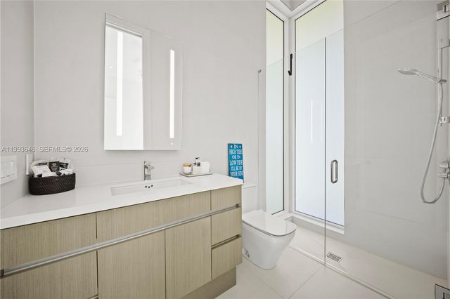 2815 NE 26th Place, Fort Lauderdale, FL 33306