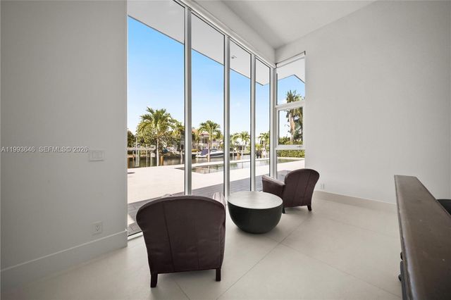 2815 NE 26th Place, Fort Lauderdale, FL 33306