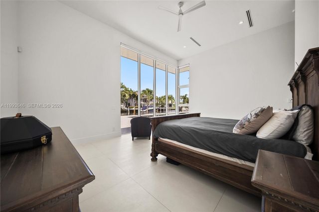2815 NE 26th Place, Fort Lauderdale, FL 33306