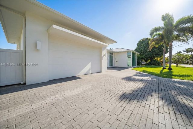 2815 NE 26th Place, Fort Lauderdale, FL 33306