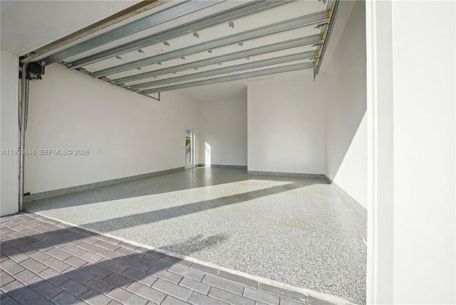 2815 NE 26th Place, Fort Lauderdale, FL 33306