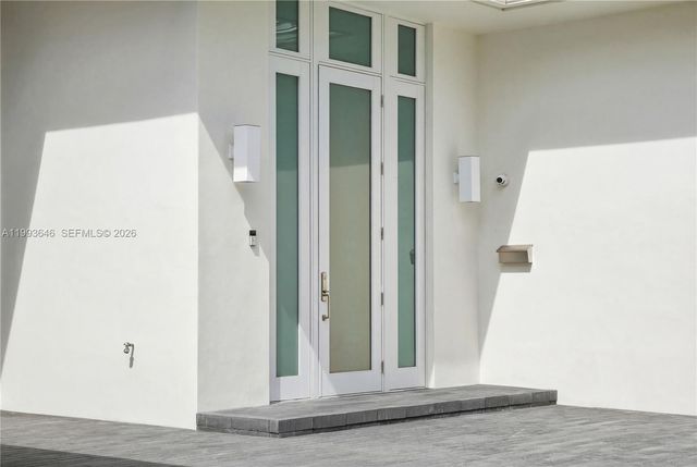 2815 NE 26th Place, Fort Lauderdale, FL 33306