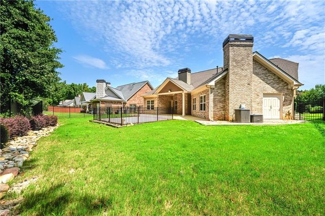 2597 Misty Rose Lane, Loganville, GA 30052