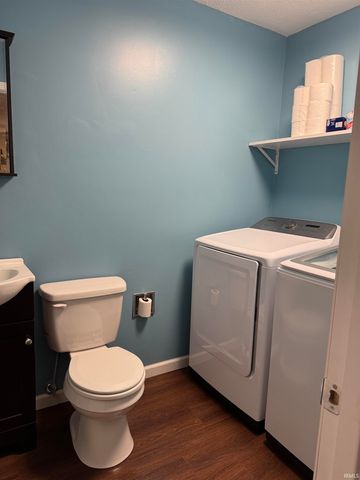 394 Delaware Court, Albany, IN 47320