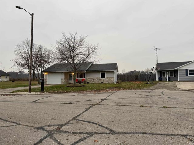 394 Delaware Court, Albany, IN 47320