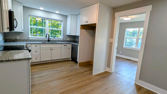62 Parkett Street, Rossville, GA 30741