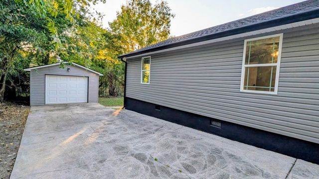 62 Parkett Street, Rossville, GA 30741