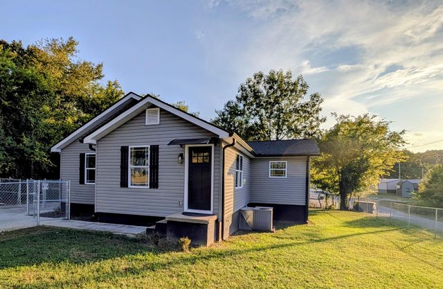 62 Parkett Street, Rossville, GA 30741