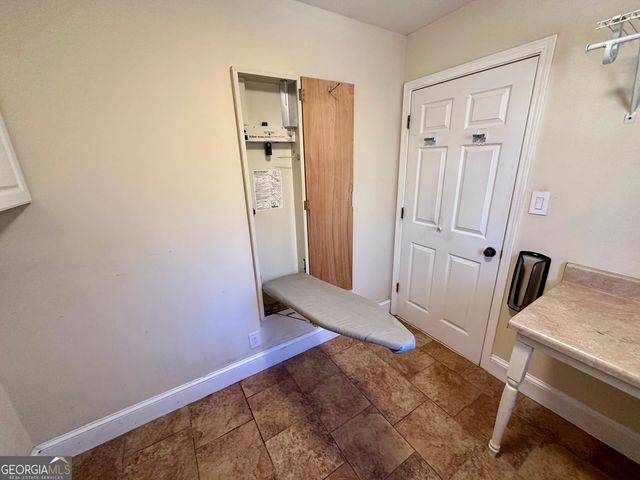 8518 Downs Road, Winston, GA 30187