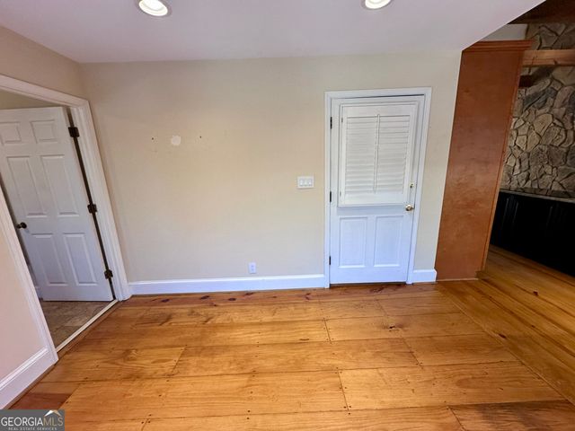 8518 Downs Road, Winston, GA 30187