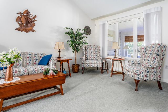 7 Masters Court, Mashpee, MA 02649