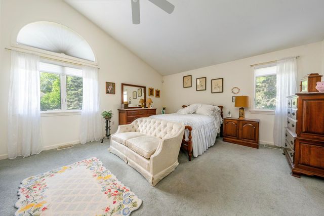 7 Masters Court, Mashpee, MA 02649
