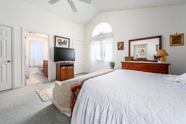 7 Masters Court, Mashpee, MA 02649