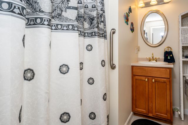 7 Masters Court, Mashpee, MA 02649
