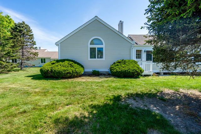 7 Masters Court, Mashpee, MA 02649