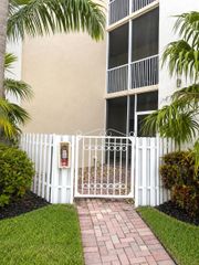 7775 YARDLEY Drive 115, Tamarac, FL 33321