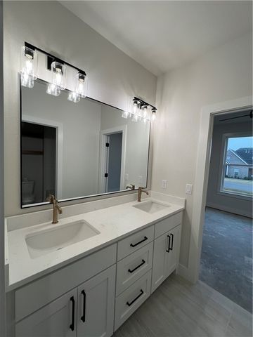 3121 Bloomfield Street, Bentonville, AR 72713