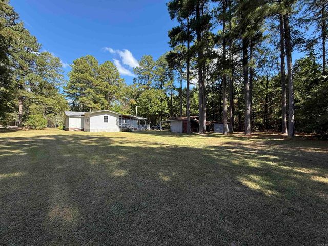 390 Ouachita 210 Road, Camden, AR 71701