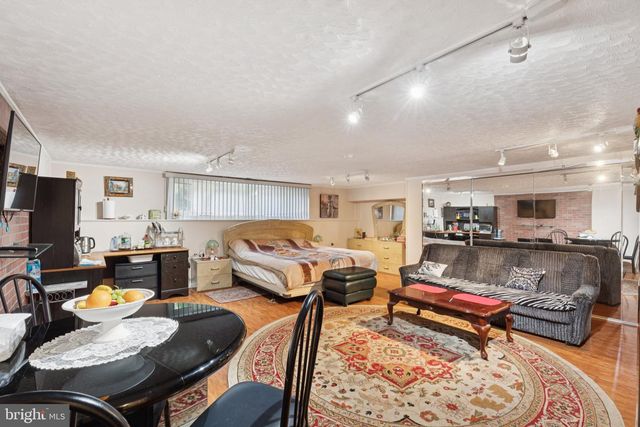 1928 KENTWOOD ST, Philadelphia, PA 19116