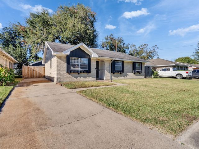 231 San Fernando Drive, Houston, TX 77060