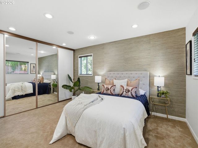 4148 Sw 43RD Ave, Portland, OR 97221