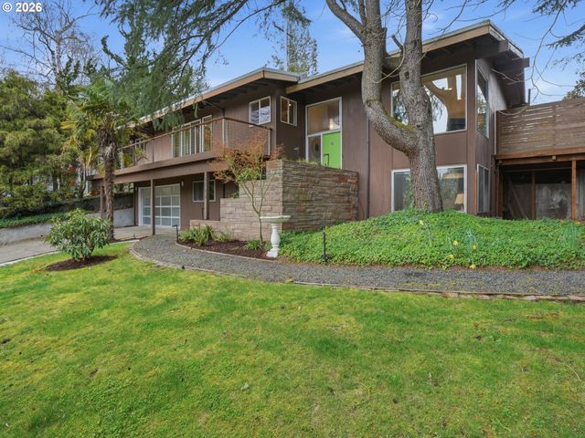 4148 Sw 43RD Ave, Portland, OR 97221