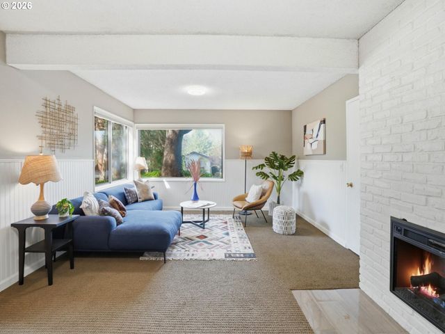 4148 Sw 43RD Ave, Portland, OR 97221