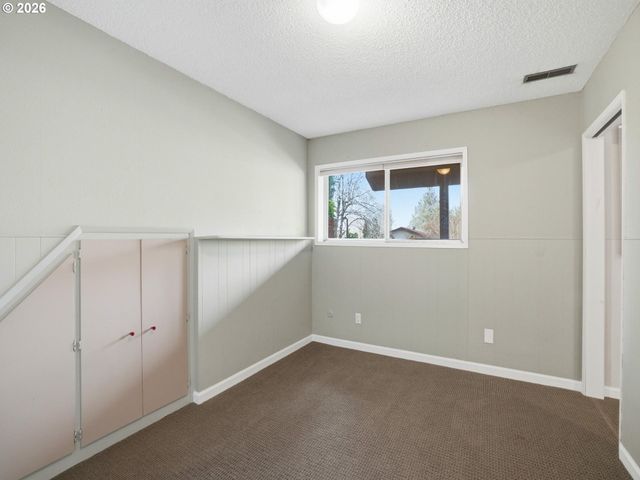 4148 Sw 43RD Ave, Portland, OR 97221