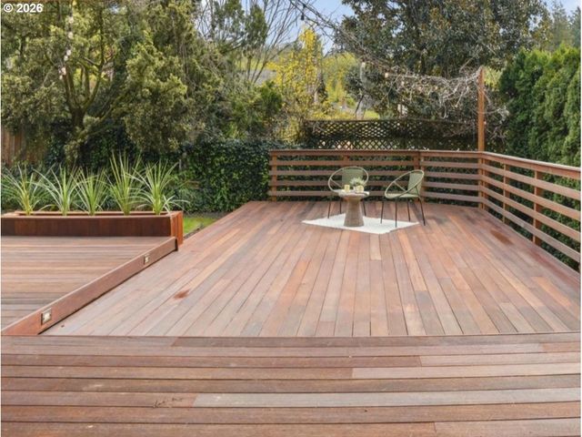 4148 Sw 43RD Ave, Portland, OR 97221