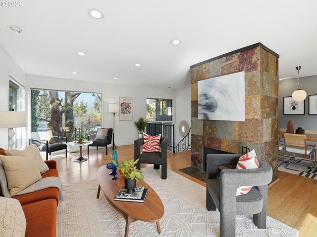 4148 Sw 43RD Ave, Portland, OR 97221