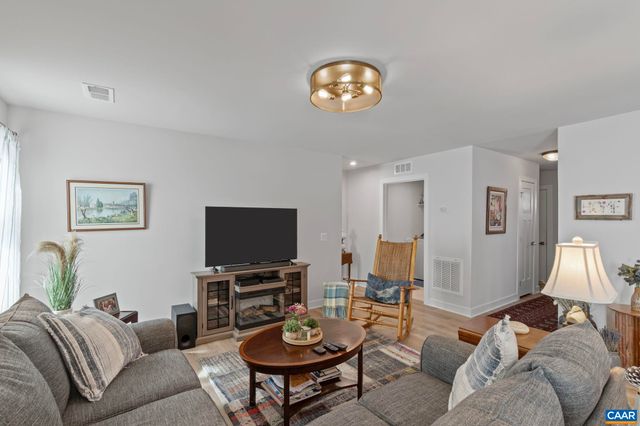 108 ARCHER DR, Palmyra, VA 22963