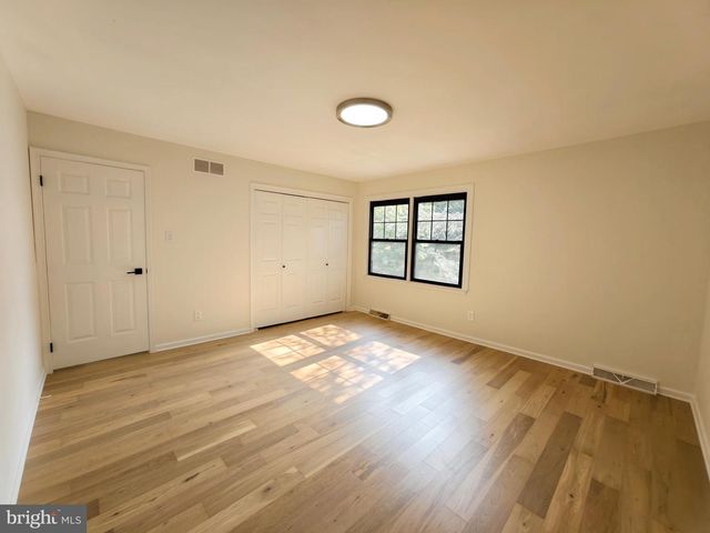 657 N WALES RD, North Wales, PA 19454