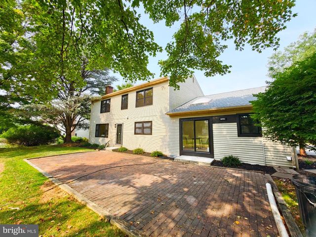 657 N WALES RD, North Wales, PA 19454